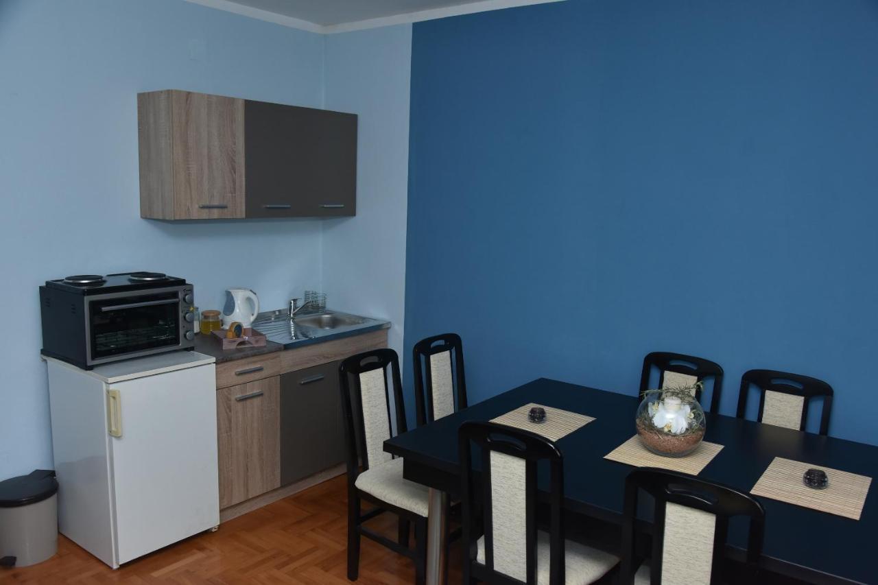 Blue House Apartment Nis Ngoại thất bức ảnh