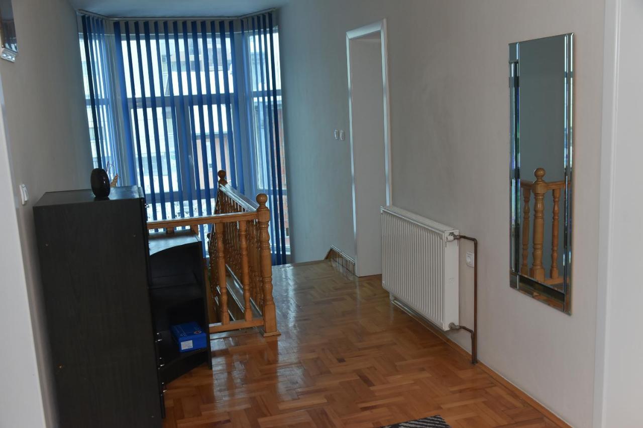 Blue House Apartment Nis Ngoại thất bức ảnh
