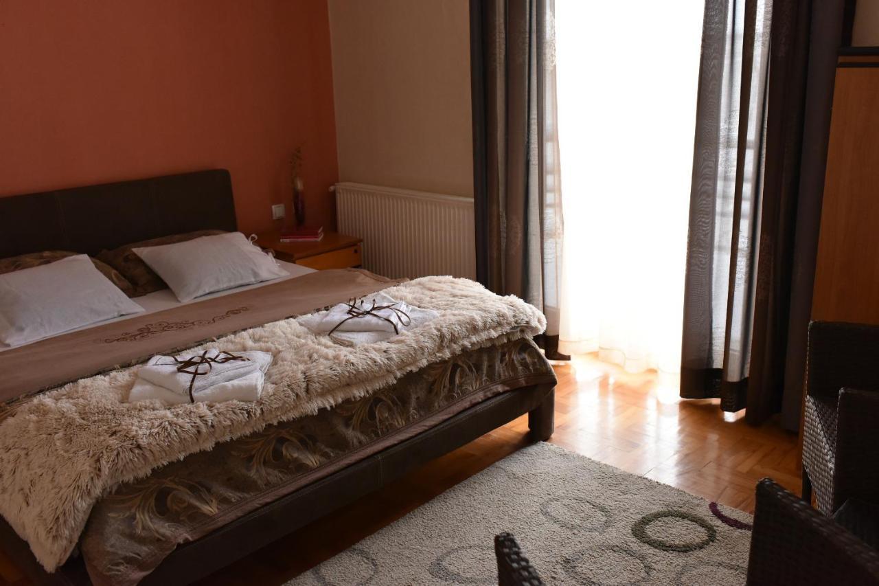 Blue House Apartment Nis Ngoại thất bức ảnh