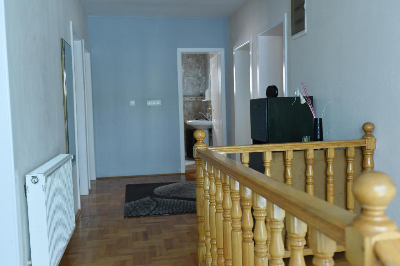 Blue House Apartment Nis Ngoại thất bức ảnh